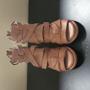 Freebird by Steven 'Claw' Leather Sandal in Dusty Rose Size 7 NWOB